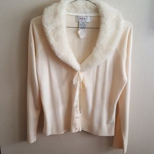 Women's cardigan sweater
